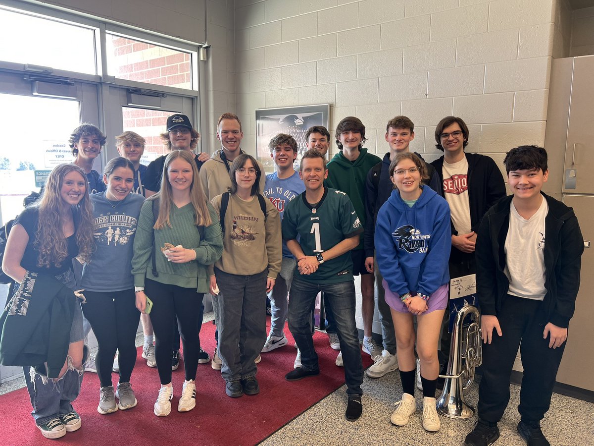 8th grade band got to visit and rehearse with <a href="/_Raven/">_Raven</a> Winds_ today!  It was wonderful to see some familiar faces who are thriving in high school!  Proud of our current students and alumni! <a href="/RavenPrideONW/">RavenPrideONW</a> <a href="/_STMS233/">ThePeak</a>