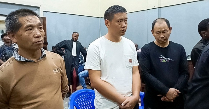 ADFmagazine's tweet photo. South Kivu, DR Congo takes action against illegal gold mining by sending to prison three Chinese nationals caught smuggling 12 gold bars and $800,000 in cash.