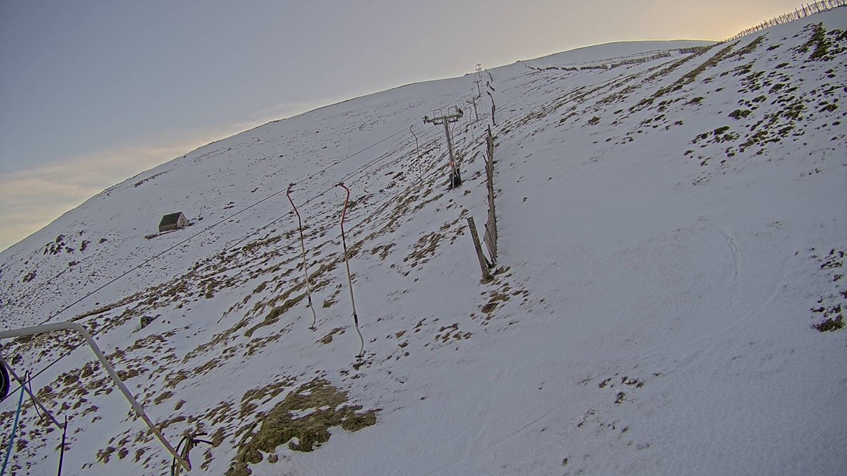 The tow will run tomorrow (Thurs) from around 11am. 
Weather is forecast to be sunny after early mist and winds light, so a grand day out in prospect... Spikes for the walk up would be worth packing.
Non-members please park in Glenridding and walk or hitch a lift up.