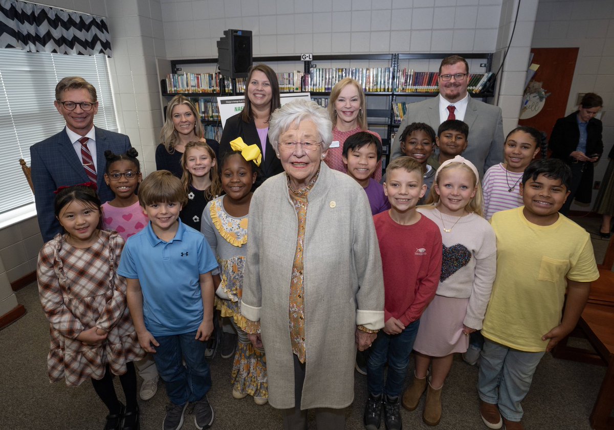 Governor Kay Ivey tweet media