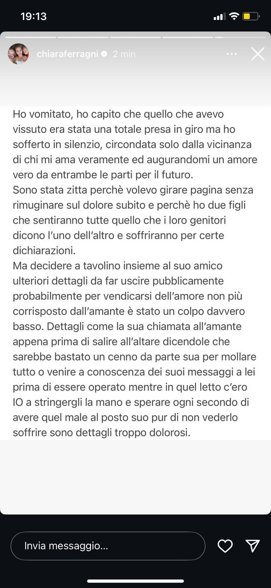 mrsincoerenza's tweet photo. Le storie di Chiara Ferragni un pugno nello stomaco https://t.co/9yJWKpRHBH