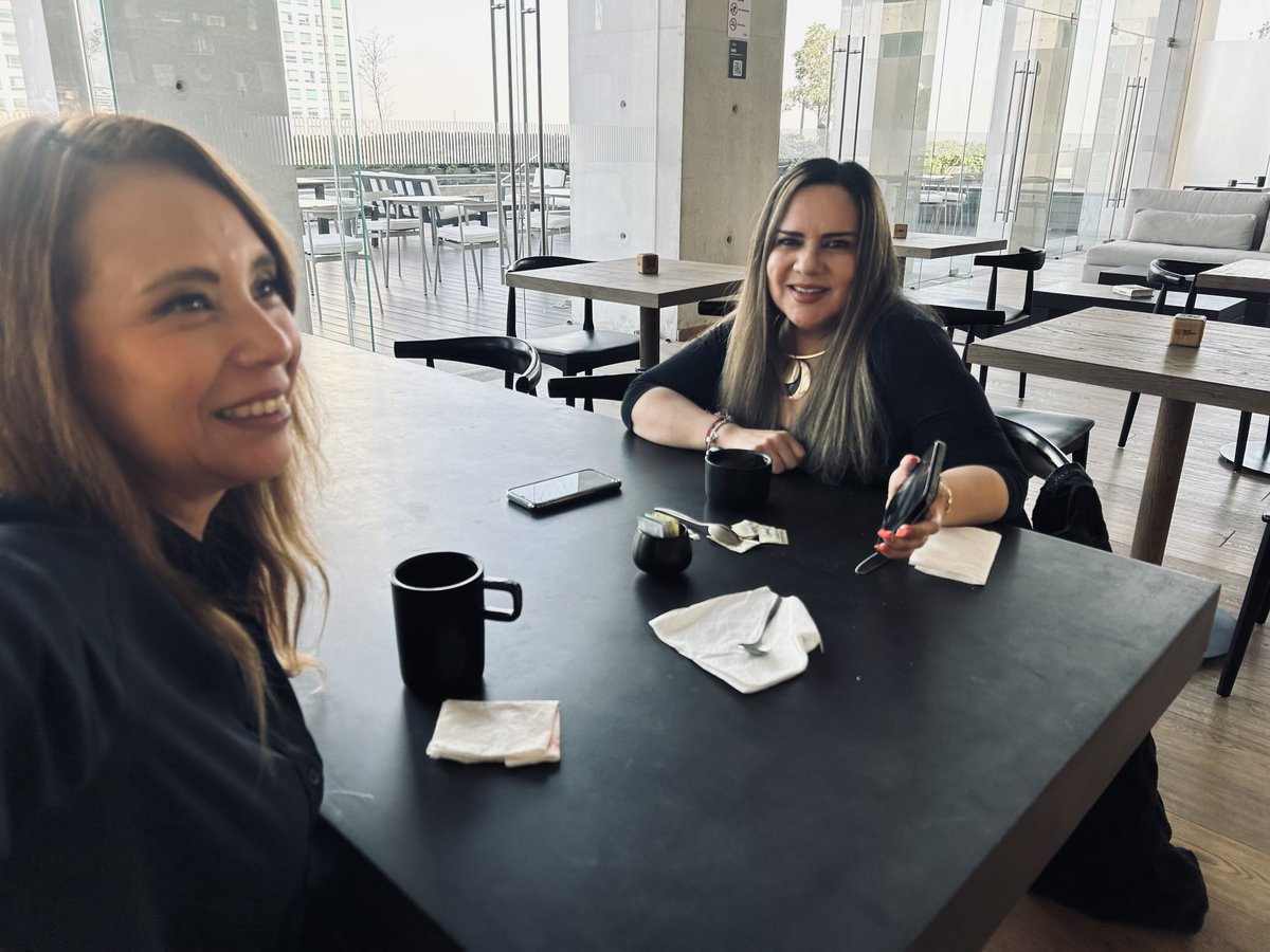 Dios va delante de mi, abriendo camino. Excelente tarde!!💚