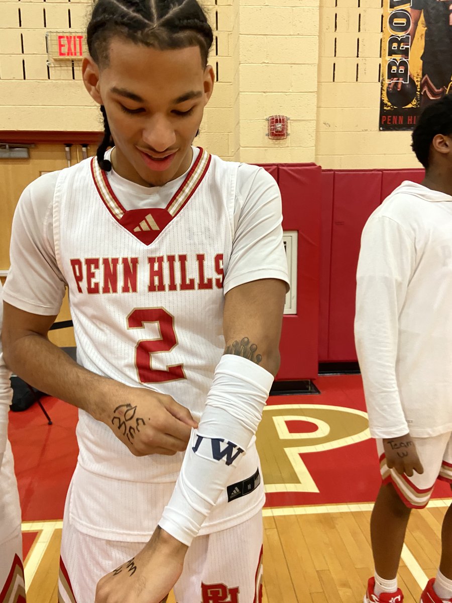 PennHillsSD's tweet image. Last night, the Penn Hills community came together to honor the life &amp;amp; legacy of Mr. Josh Willy, a beloved teacher who dedicated 23 years to our district.
phhs.phsd.org/about-us/newsr…

#PHamily #MakingConnections #PHStrong