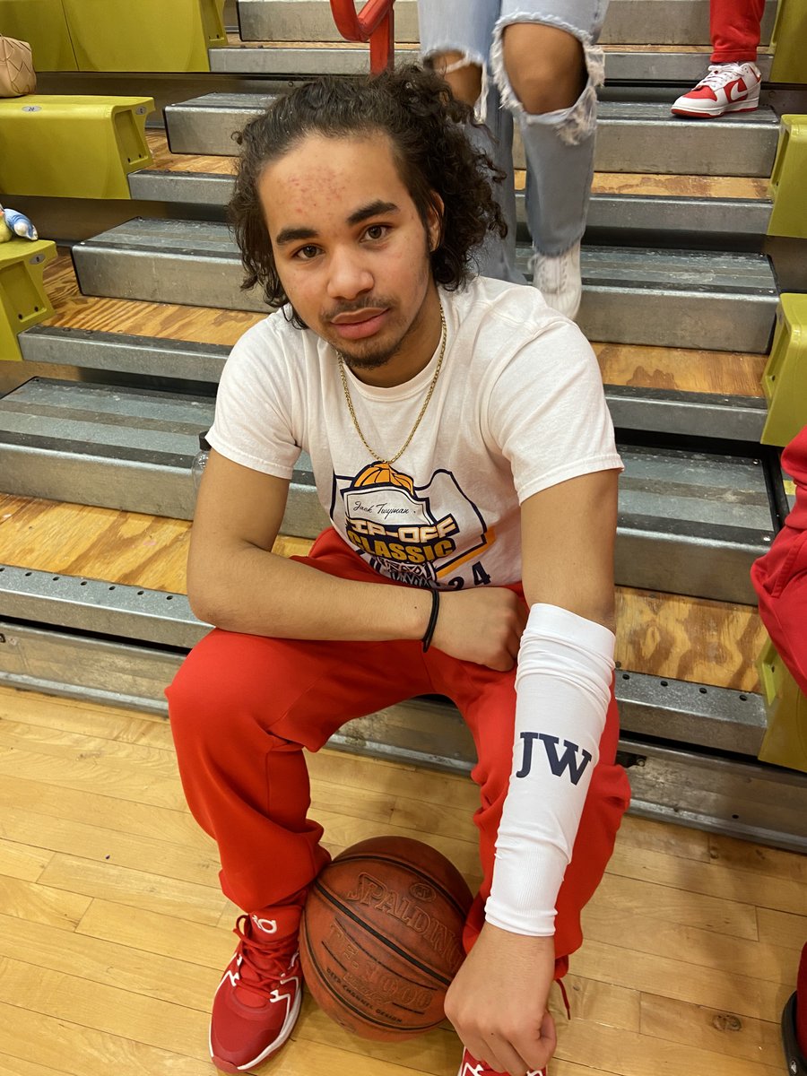 PennHillsSD's tweet image. Last night, the Penn Hills community came together to honor the life &amp;amp; legacy of Mr. Josh Willy, a beloved teacher who dedicated 23 years to our district.
phhs.phsd.org/about-us/newsr…

#PHamily #MakingConnections #PHStrong