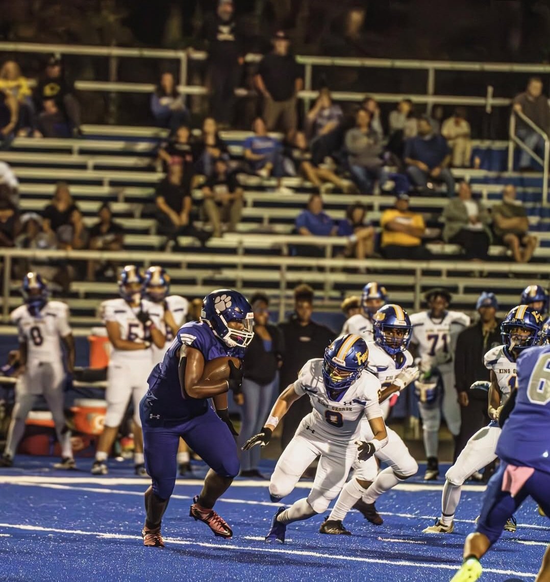 earthquakelarue's tweet image. "It’s not what happens to you, but how you react to it that matters." - Epictetus
#TheBestIsYet2Come #AED #StayFocused