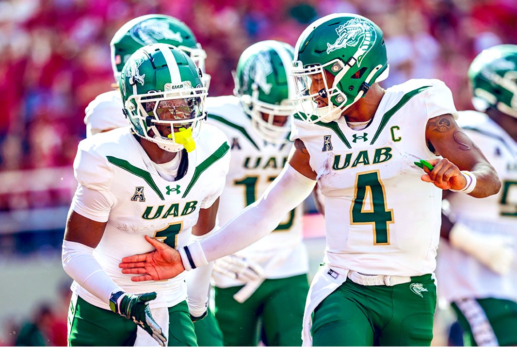 Tra Davenport (@tradavenport) on Twitter photo #AGTG After a great conversation with <a href="/CoachMMcCants/">Coach Matt McCants</a> Im blessed to receive my first offer from <a href="/UAB_FB/">UAB Football</a> <a href="/the_mike_barker/">Mike Barker</a> <a href="/CoachMHurt/">Mark Hurt</a> <a href="/DexPreps/">DexPreps</a> <a href="/HallTechSports1/">Hall-Tech Sports</a> <a href="/HSFBamerica/">High School Football America</a> #AGTG After a great conversation with <a href="/CoachMMcCants/">Coach Matt McCants</a> Im blessed to receive my first offer from <a href="/UAB_FB/">UAB Football</a> <a href="/the_mike_barker/">Mike Barker</a> <a href="/CoachMHurt/">Mark Hurt</a> <a href="/DexPreps/">DexPreps</a> <a href="/HallTechSports1/">Hall-Tech Sports</a> <a href="/HSFBamerica/">High School Football America</a>