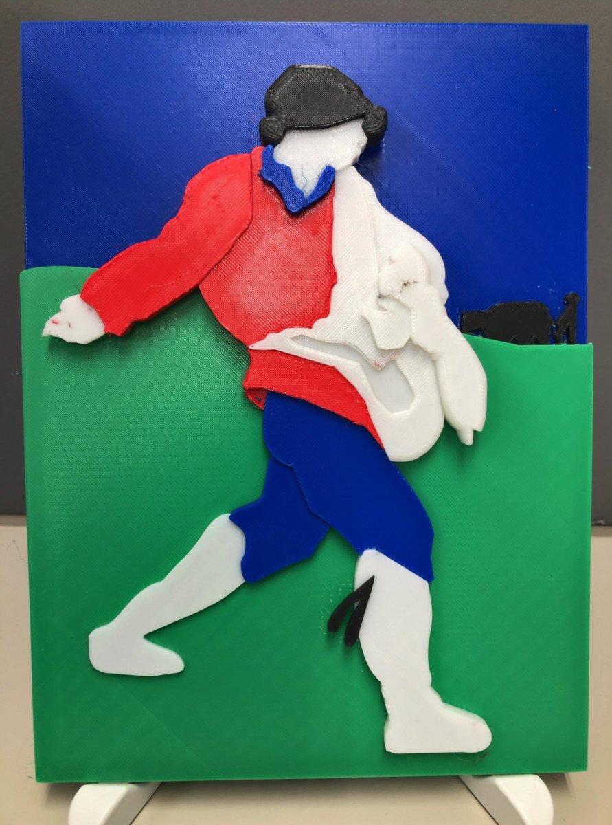 ArtTechnoLab's tweet photo. アートxテクノラボ テクノチーム
1/29(水) 活動のようす
一時的な色で、多色出力した試作バージョンを確認
額縁に相当する部分も再度3DCADで設計し試作
サポート材がまだついているときの写真もあり
何度かの試作を踏まえ、最終サイズや使用する色を決定

#3DCAD
#3Dプリンタ
#サンテクノカレッジ https://t.co/EIodoeq3tZ