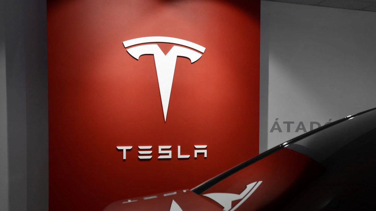 CoachDbryce23's tweet photo. Q4 Earnings : 
Tesla 
Ticker:TSLA

Sales: est 27.2B  Actual : 25.7B

EPS: est .76  Actual: .73

FreeCashFlow: est 1.3B  Actual 2B https://t.co/EtKec519J9