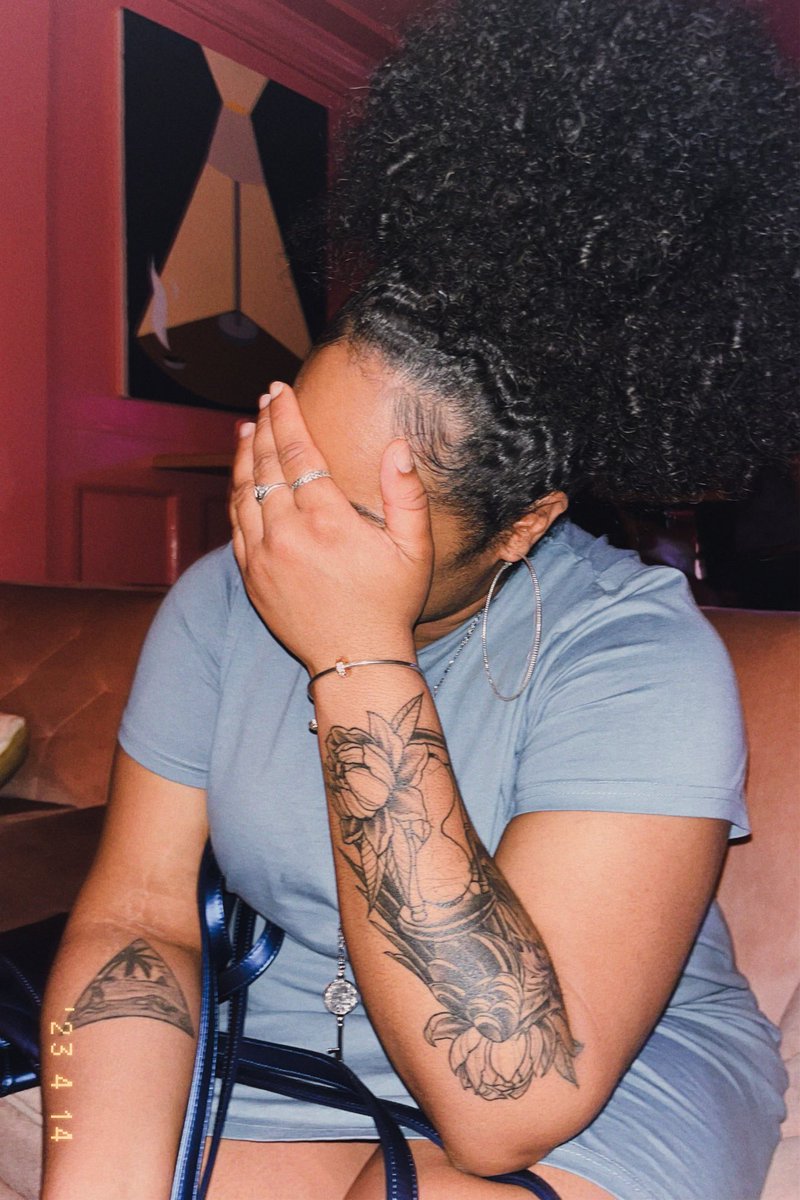 imaniarroz's tweet photo. The one off guard picture I don’t hate bc ‘twas a great hair day https://t.co/unoRzCCIaX
