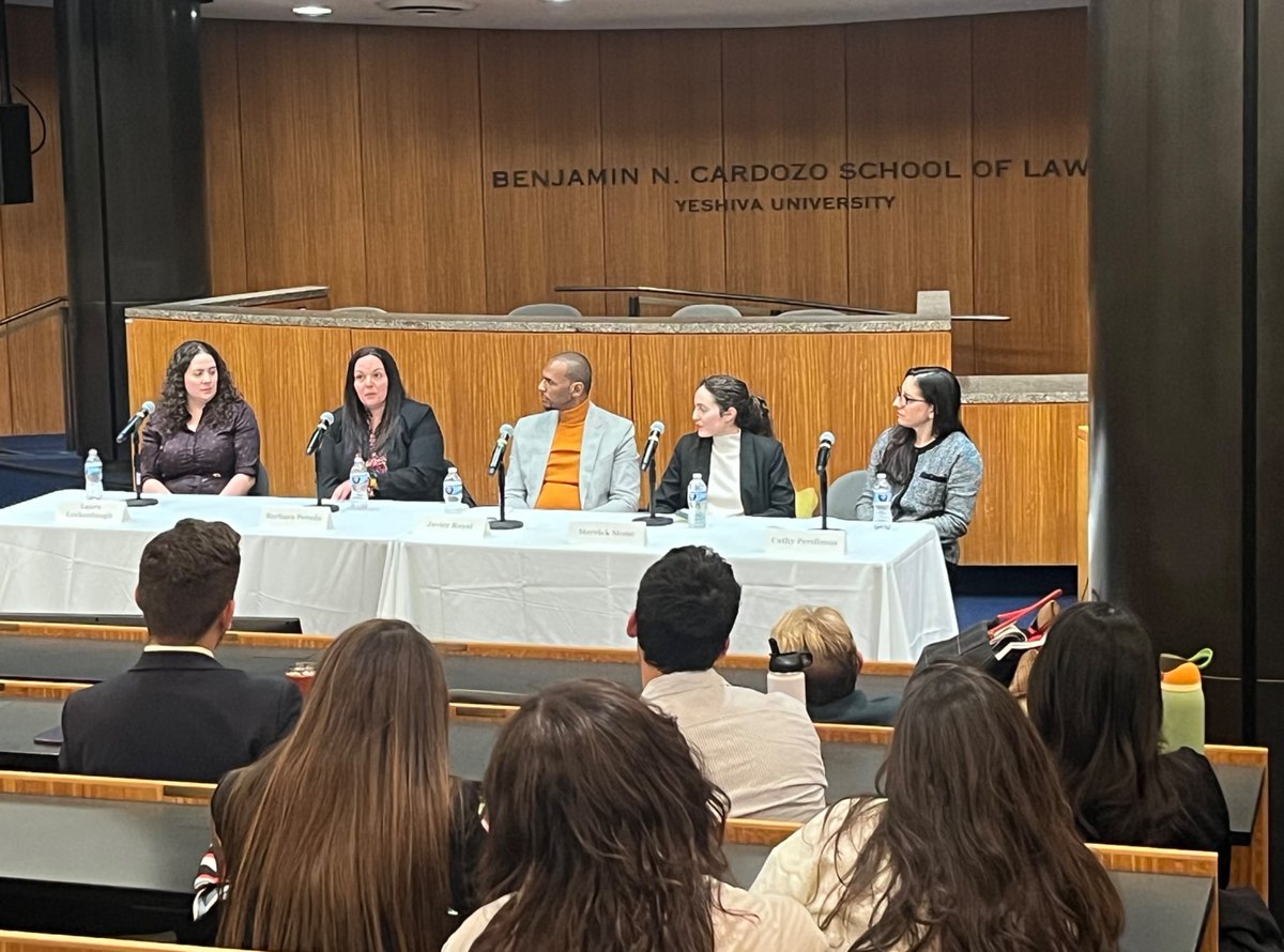 Great night with creative execs and entertainment attorneys at tonight’s panel: “Thinking Outside the Box: A Creative Legal Conversation.” 

Thanks to <a href="/HRTSOfficial/">HRTS</a> for co-hosting with <a href="/CardozoLaw/">Cardozo School of Law</a>’s FAME Center.