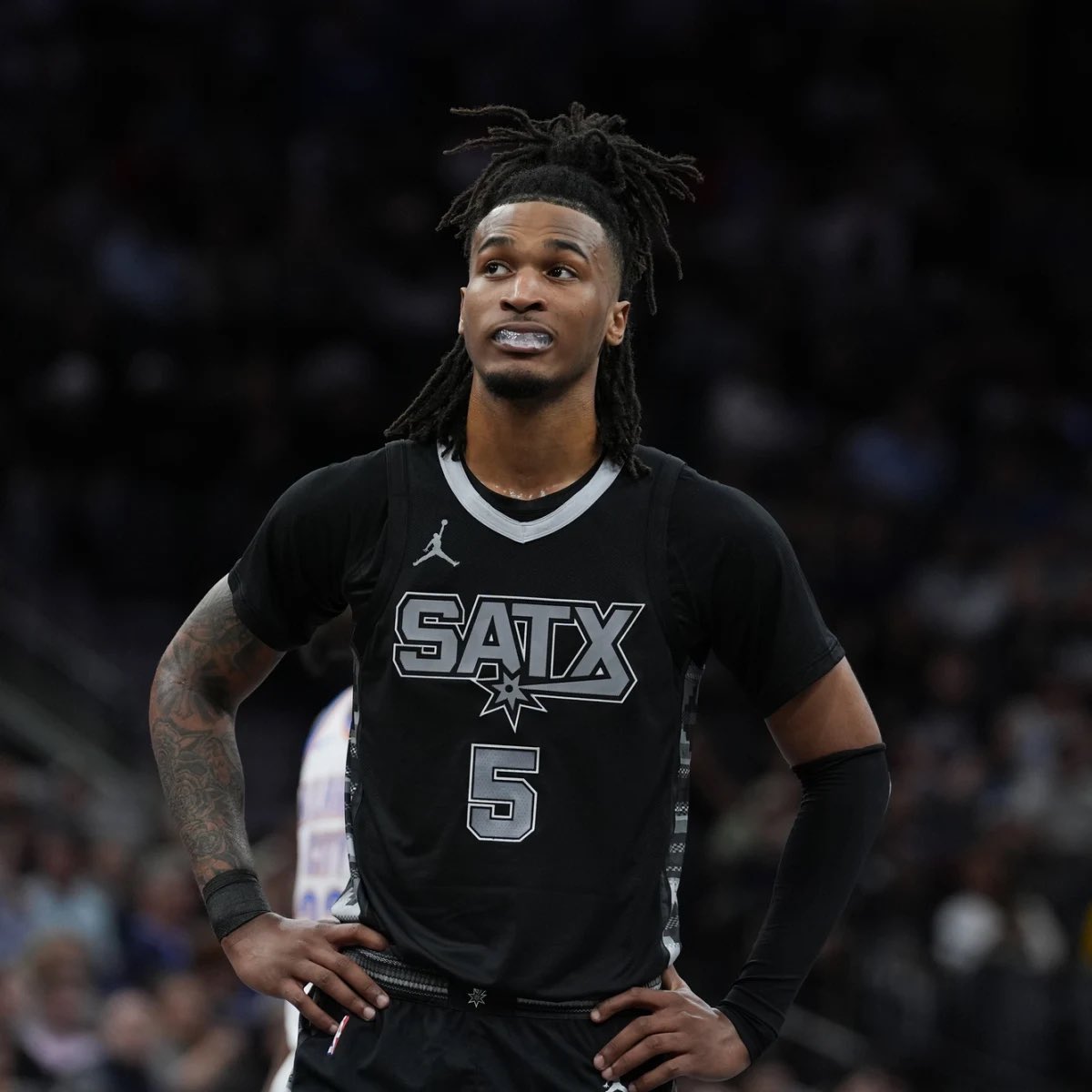 maxnasstyy's tweet photo. Every King… needs his Castle 👑

Let’s get it done and start a new era of Kings Basketball. #KingCastle https://t.co/Jc1SGCUA6D