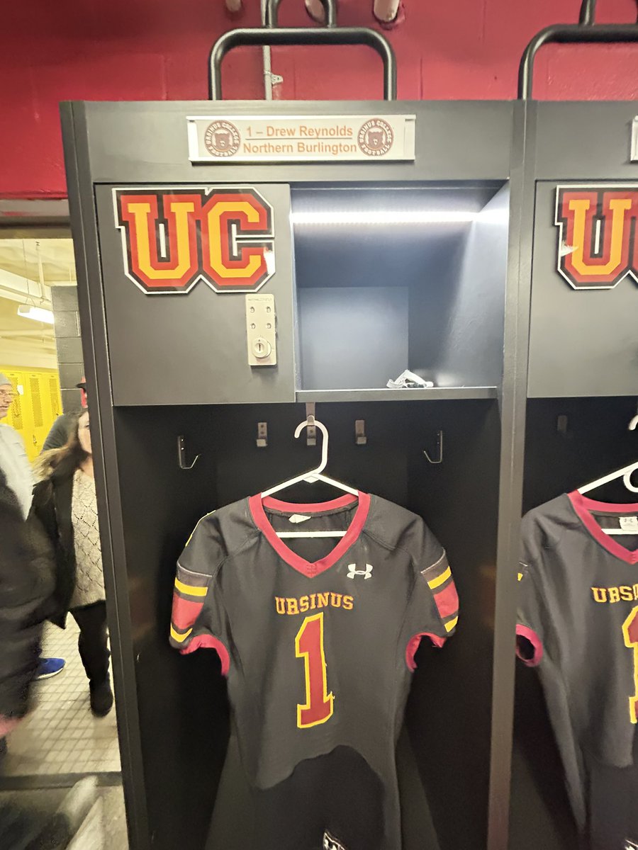 Had a great time on my official visit at <a href="/UrsinusFootball/">Ursinus Football</a> 
Thank you for the hospitality!
<a href="/CoachQuigsUC/">Rob Quigley</a> <a href="/Coach_Endy/">Jeff Endy</a> <a href="/CoachPGallagher/">Peter Gallagher</a> <a href="/CoachDev12/">Steve Devlin</a>