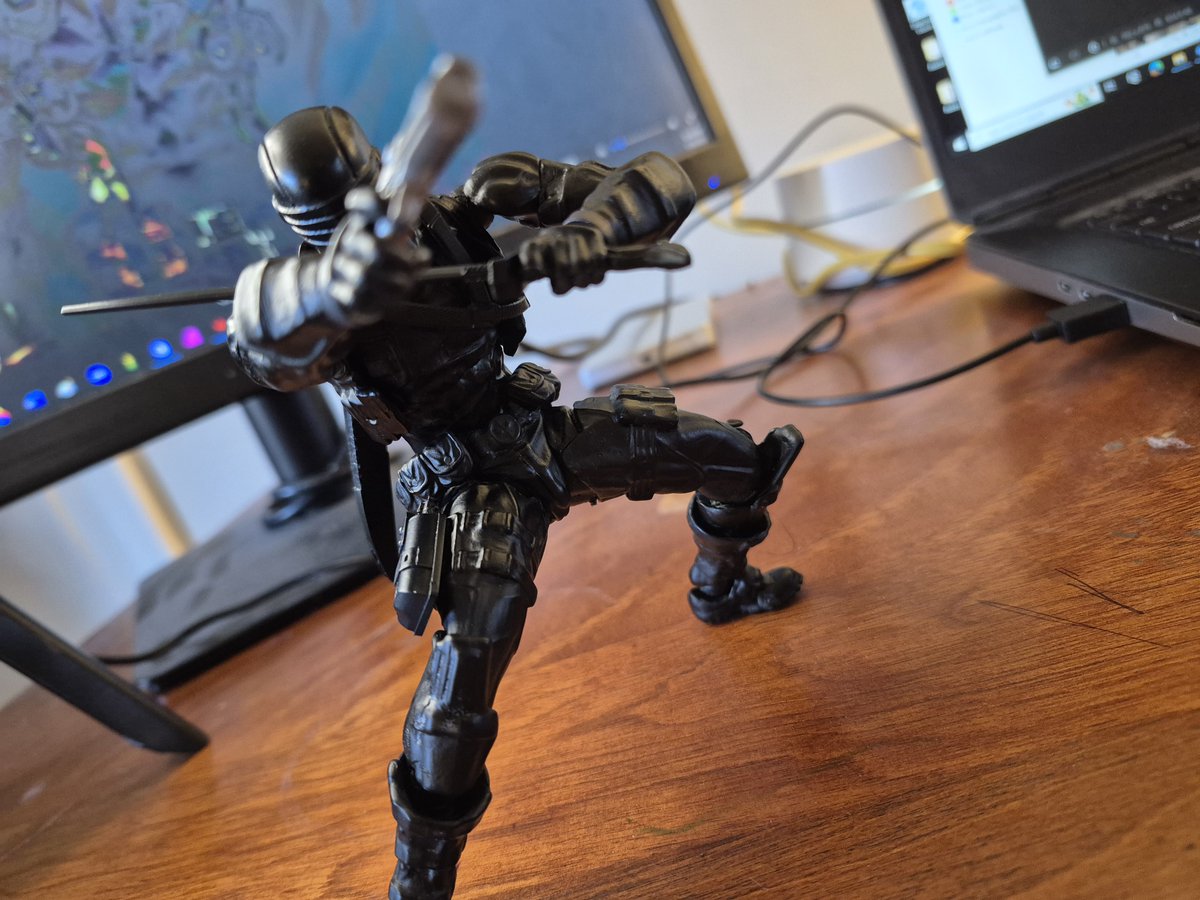 forthedisplay's tweet photo. Attempt 2 of my KO Revoltech Snake Eyes custom.. https://t.co/SnQBUv0rgU