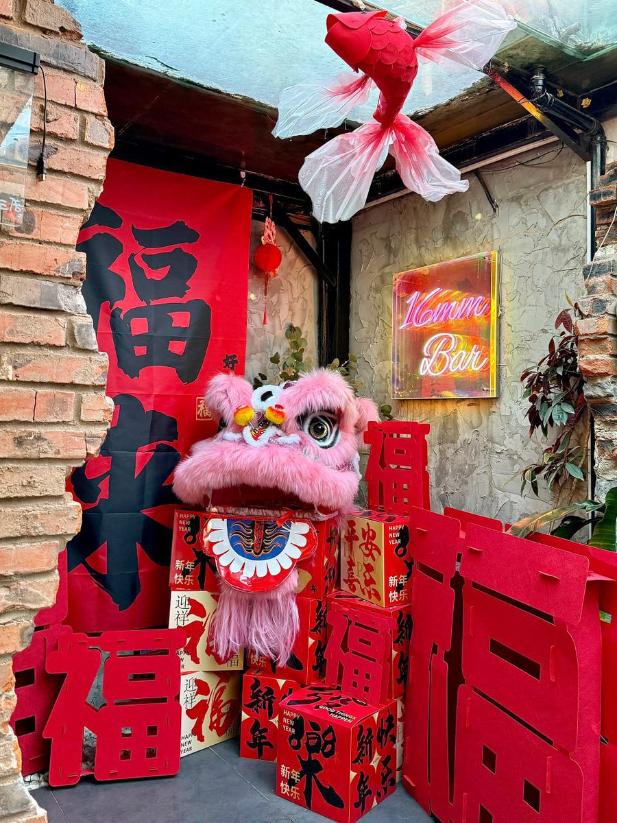 ca_thy_86's tweet image. Good morning! As the snake sheds its skin, may you shed past burdens and embrace transformation. May this year bring renewal, growth, and new beginnings filled with hope and promise. 🧧❤️