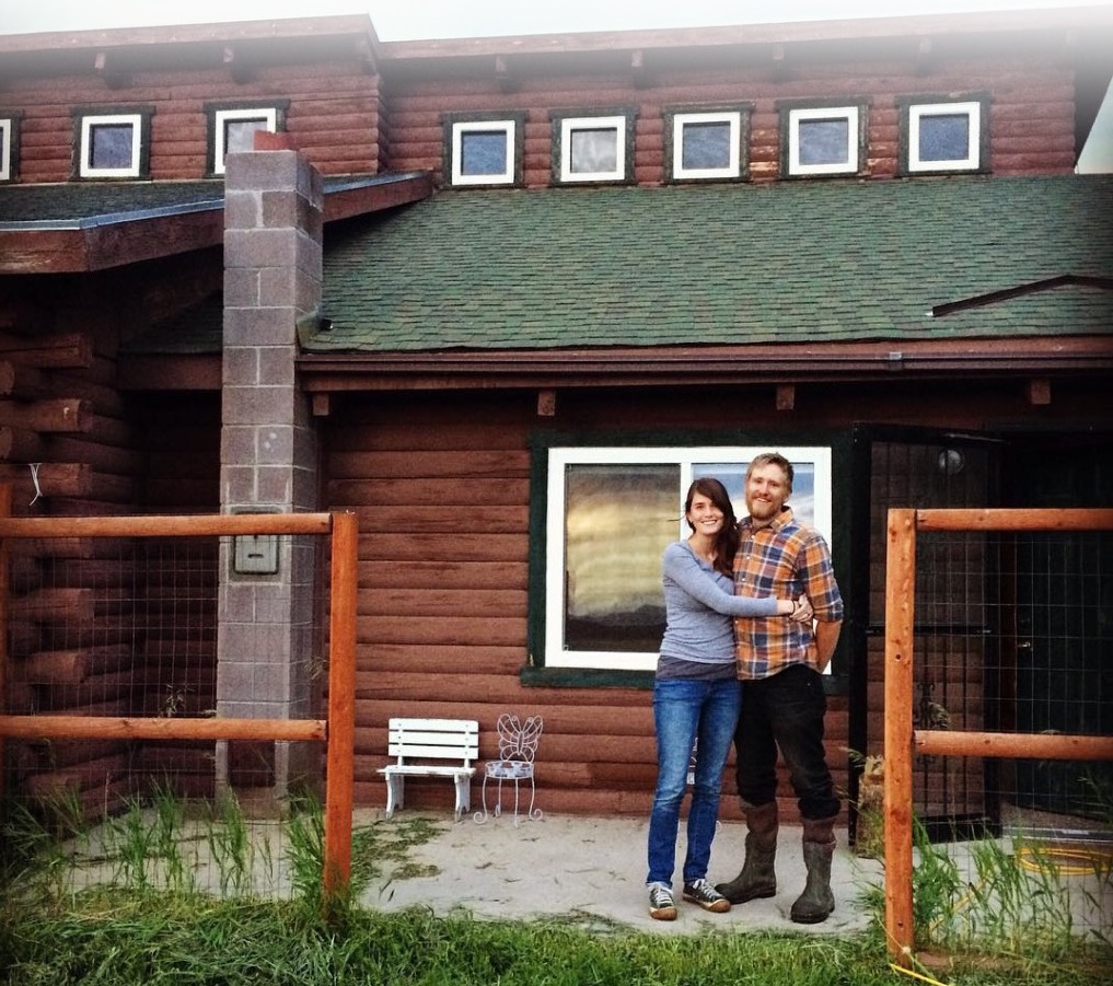 A Quiet, Simple Life our slightly hectic journey…
tinyhouseblog.com/yourstory/a-qu…