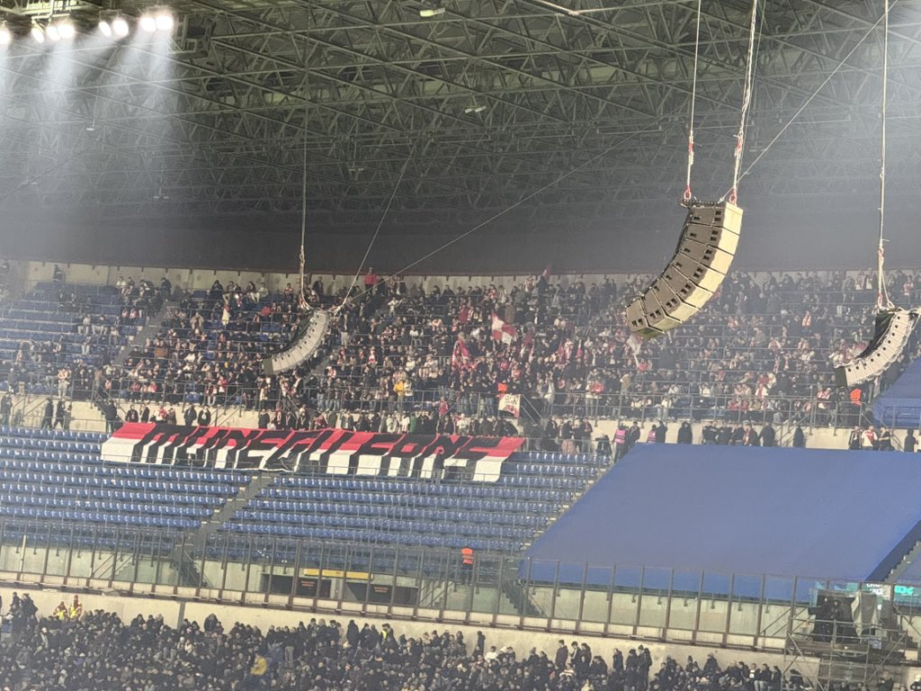 MeteoFootMaps's tweet image. ⚡️Le GROS parcage Monégasques à Milan !

@EmeryTaisne

#InterASM #Ligue1