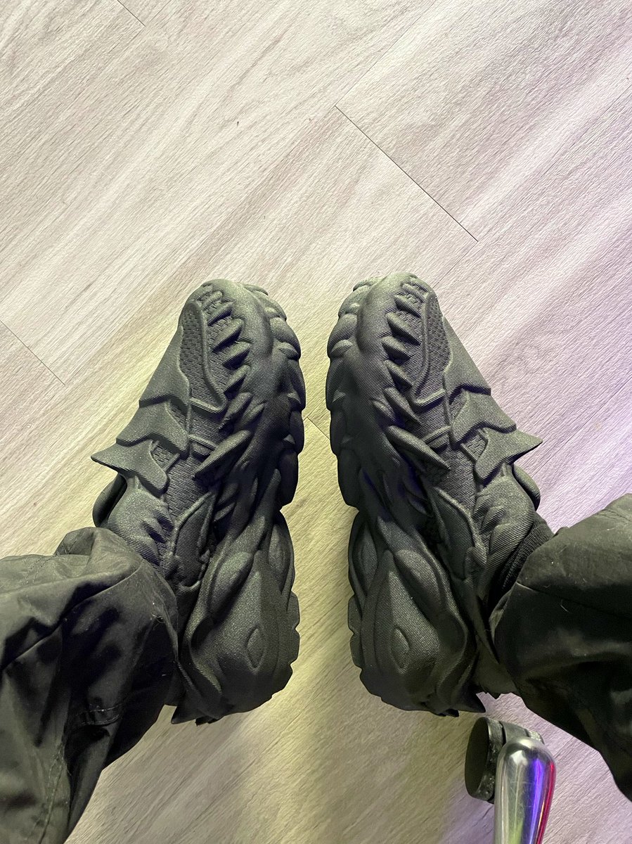 <a href="/JarlanPerez/">Jarlan Perez</a> Nice - just like the real thing