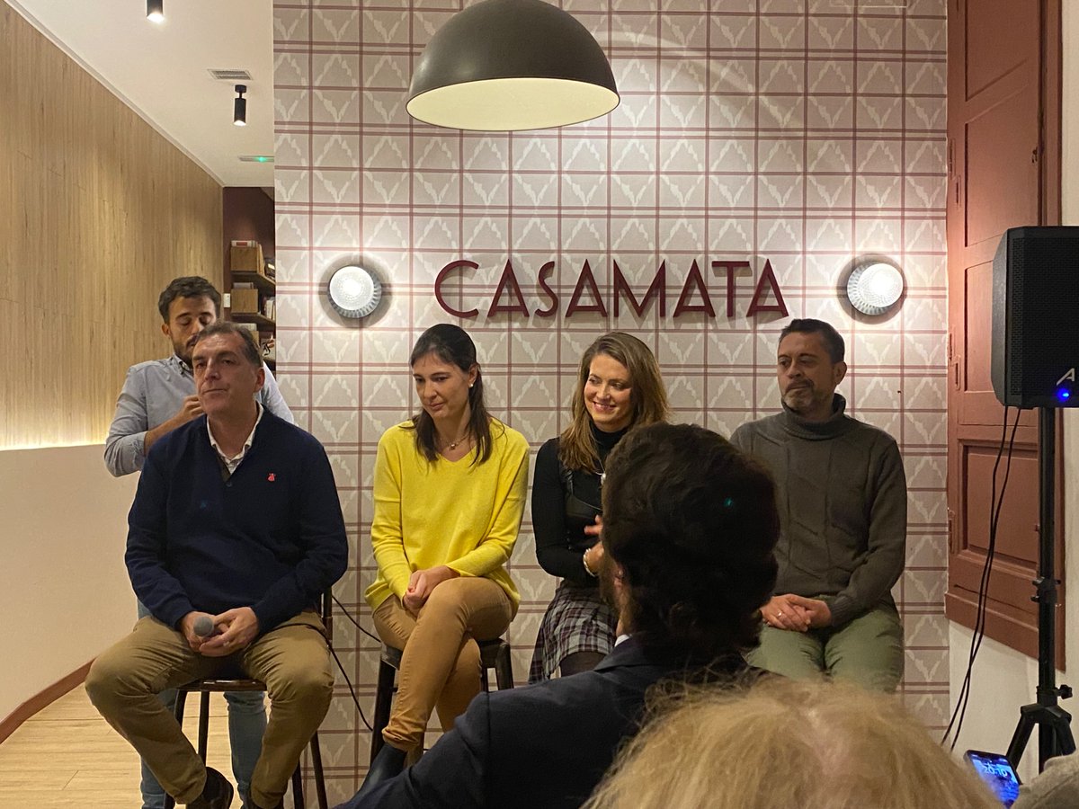 Lo de <a href="/CasamataLC/">Casamata Taberna-Librería</a> de ayer es de mucho pero mucho nivel! Gran tertulia se organizó en torno a la inmigración 👌🏻Gracias por este encuentro tan necesario para los tiempos que nos ha tocado vivir y defender 🙏🏼 <a href="/guidoprincesa/">Samuel</a> <a href="/irene_freedom/">Irene González</a> <a href="/OscarRivas_Com/">Óscar Rivas 🇪🇦</a> y Patricia García Gallardo!