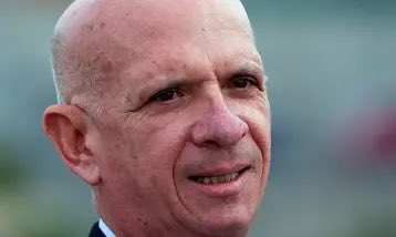 Pete Hegseth, Secretário de Defesa e Marco Rubio, Secretário de Estado, estão reunidos  nesta quarta-feira (29) com Donald Trump para apresentar relatório final da delação de Hugo Carvajal ( El Pollo ) ex chefe da inteligência da Venezuela.
A reunião visa traçar estratégias para