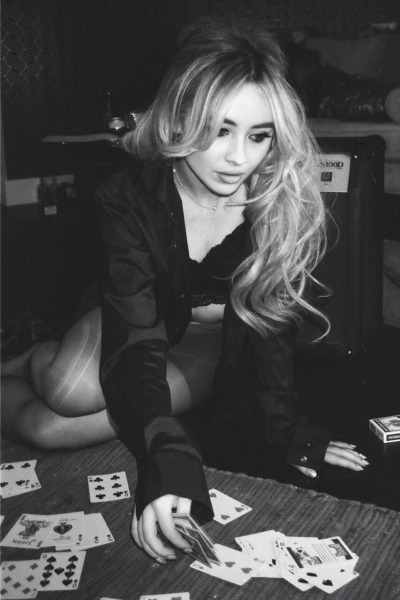 sabrina carpenter photographed by sarah carpenter