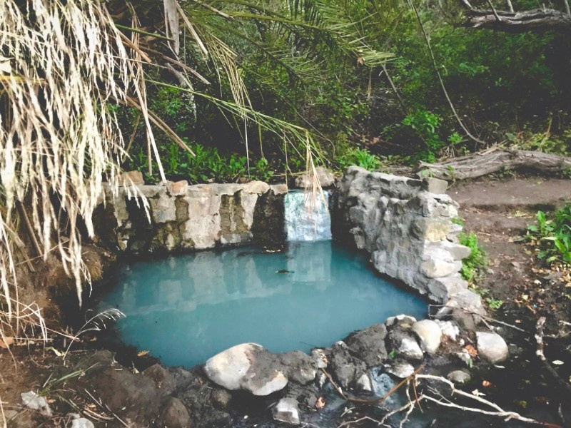 Channel your inner mermaid (or merman!) and dive into Santa Barbara's hot springs! 🧜‍♀️ These gems offer relaxation, rejuvenation, and stunning views. What are you waiting for? #SantaBarbara #HotSprings #CoastalVibes
calihotsprings.com/loc/region/san…