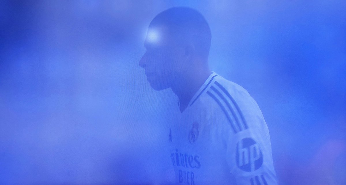 jencyferreras's tweet photo. No sabía que el partido del #RealMadrid se jugaba en Silent Hill 
😂😂😂
#ChampionsLeague #BrestRealMadrid https://t.co/IEE5YTVt8n