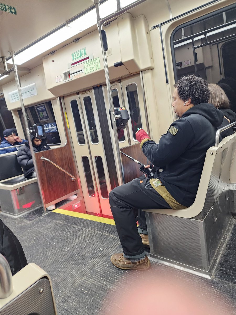 buffywb56's tweet photo. @MBTATransitPD @MBTA I didn't know we can vape on the train! https://t.co/RFeJJrriOG
