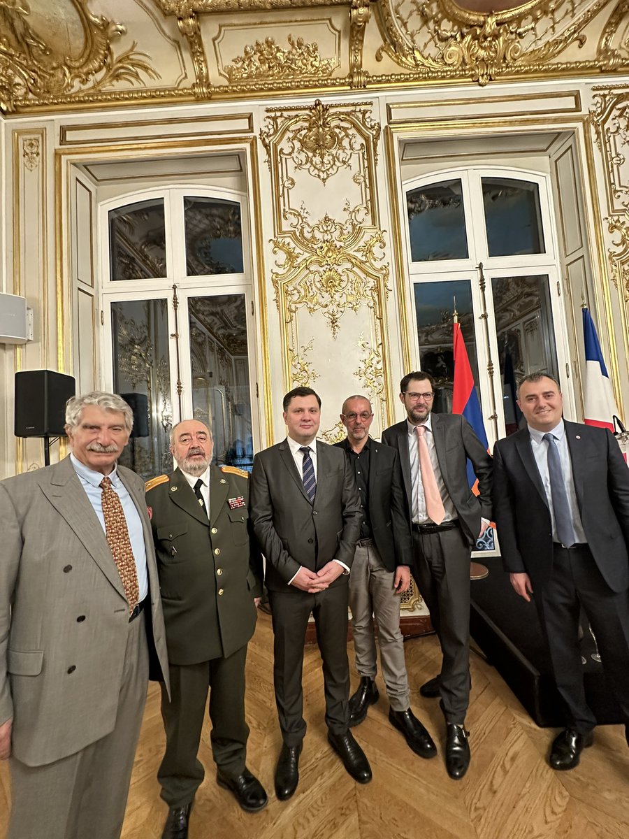 33ème anniversaire de la création  des forces armées de la République d’Arménie 🇦🇲 à l’invitation de l’ambassade d’Arménie  en France