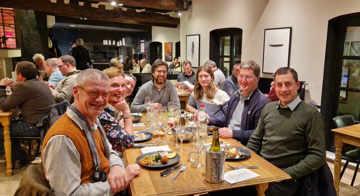 Followed by great discussions with B. Champagne (<a href="/LCT_UNamur/">LCT UNamur</a>), V. Rodriguez, C.  Copéret <a href="/CoperetGroup/">Copéret Group / @coperetgroup.bsky.social</a>, T. Parac-Vogt <a href="/ParacVogt/">Tatjana Parac-Vogt</a> (<a href="/KU_Leuven/">KU Leuven</a>) and V. Liégeois <a href="/UNamur/">UNamur</a>.