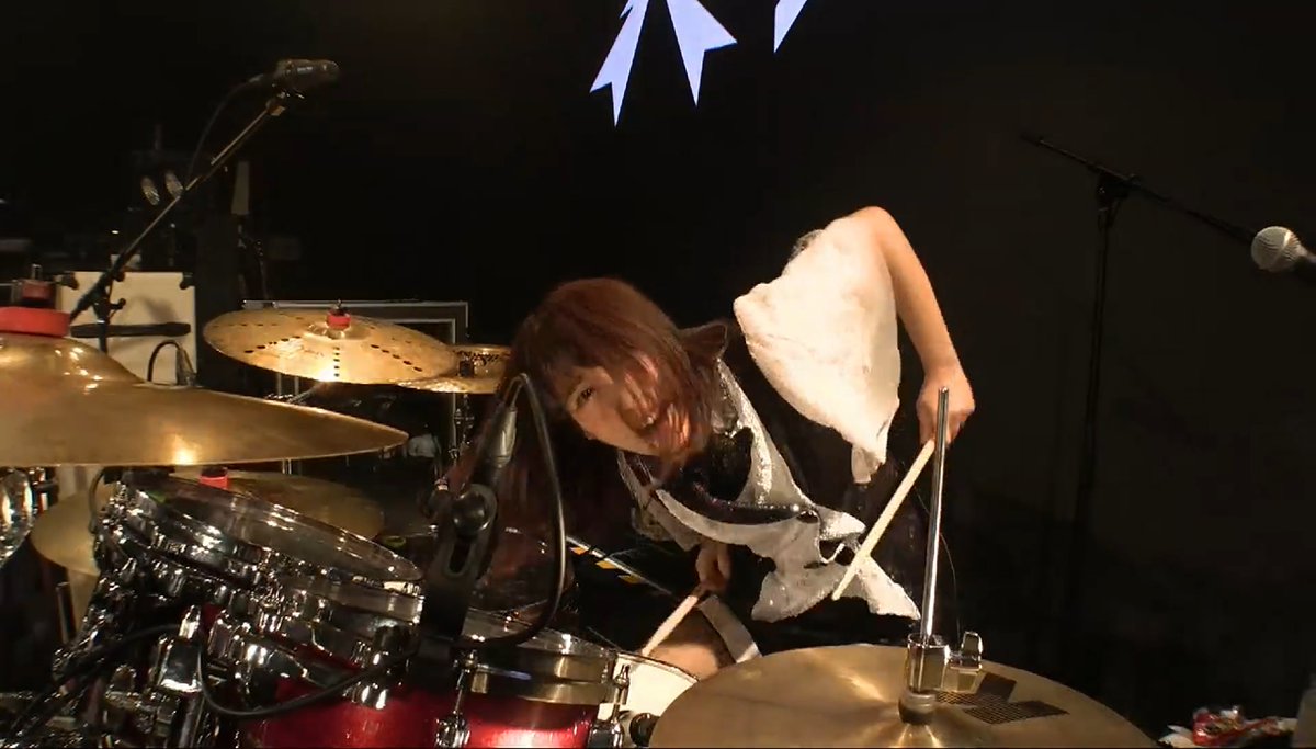皆さん、おはようございます  #BandMaid #ThunderThursday #EpicNarratives
<a href="/saiki_bandmaid/">BAND-MAID SAIKI</a>
<a href="/kanami_bandmaid/">BAND-MAID KANAMI</a>
<a href="/misa_bandmaid/">BAND-MAID MISA</a>
<a href="/miku_bandmaid/">BAND-MAID 小鳩ミク(cluppo)🕊</a>
<a href="/achi_bandmaid/">BAND-MAID AKANE</a>
