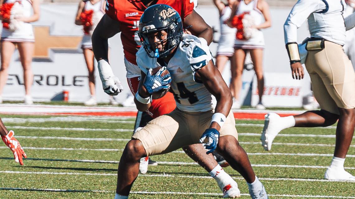 Joshua Singleton (@joshua52sing) on Twitter photo Blessed to receive another division one offer from Florida International University! 🐆 <a href="/CoachEdPata/">Edwin Pata 🇭🇹</a> <a href="/RecruitSAHS/">#RecruitSAHS</a> <a href="/FIUFootball/">FIU Football</a> <a href="/CoachMikeMac/">Coach Mike MacIntyre</a> <a href="/Andrew_Ivins/">Andrew Ivins</a> <a href="/MohrRecruiting/">Brian Mohr</a> <a href="/FIUAthletics/">FIU Athletics</a> <a href="/FIURecruiting/">FIU247</a> <a href="/BJKGator2325/">Brandon James</a> <a href="/DLyons1024/">Devonte Lyons</a> Blessed to receive another division one offer from Florida International University! 🐆 <a href="/CoachEdPata/">Edwin Pata 🇭🇹</a> <a href="/RecruitSAHS/">#RecruitSAHS</a> <a href="/FIUFootball/">FIU Football</a> <a href="/CoachMikeMac/">Coach Mike MacIntyre</a> <a href="/Andrew_Ivins/">Andrew Ivins</a> <a href="/MohrRecruiting/">Brian Mohr</a> <a href="/FIUAthletics/">FIU Athletics</a> <a href="/FIURecruiting/">FIU247</a> <a href="/BJKGator2325/">Brandon James</a> <a href="/DLyons1024/">Devonte Lyons</a>