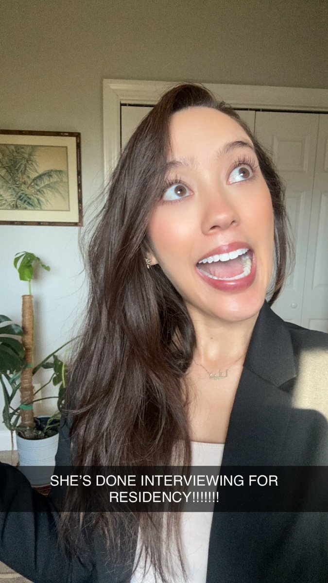 DianaNguyenMD's tweet photo. Chúc mừng năm mới! Happy Lunar New Year! 🧧🏮 This year of the snake signifies renewal, wisdom and transformation 🐍. And with that, I’ve also officially finished interviewing for residency today!!! #RoadtoMD 🩺🩻

Mood: https://t.co/RrH41OAbJB