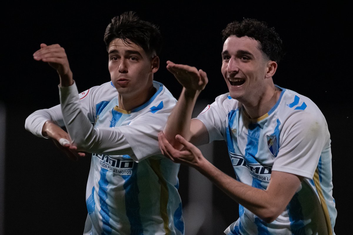 MalagaCF's tweet photo. ¡𝐄𝐍𝐇𝐎𝐑𝐀𝐁𝐔𝐄𝐍𝐀, 𝐄𝐐𝐔𝐈𝐏𝐀𝐙𝐎! 💙🤍

Menuda remontada de nuestro Juvenil DH para pasar a Cuartos de Final  de la #CopaDelReyJuvenil🔝

¡A por la siguiente ronda! 👊 https://t.co/COcO4gCcIC
