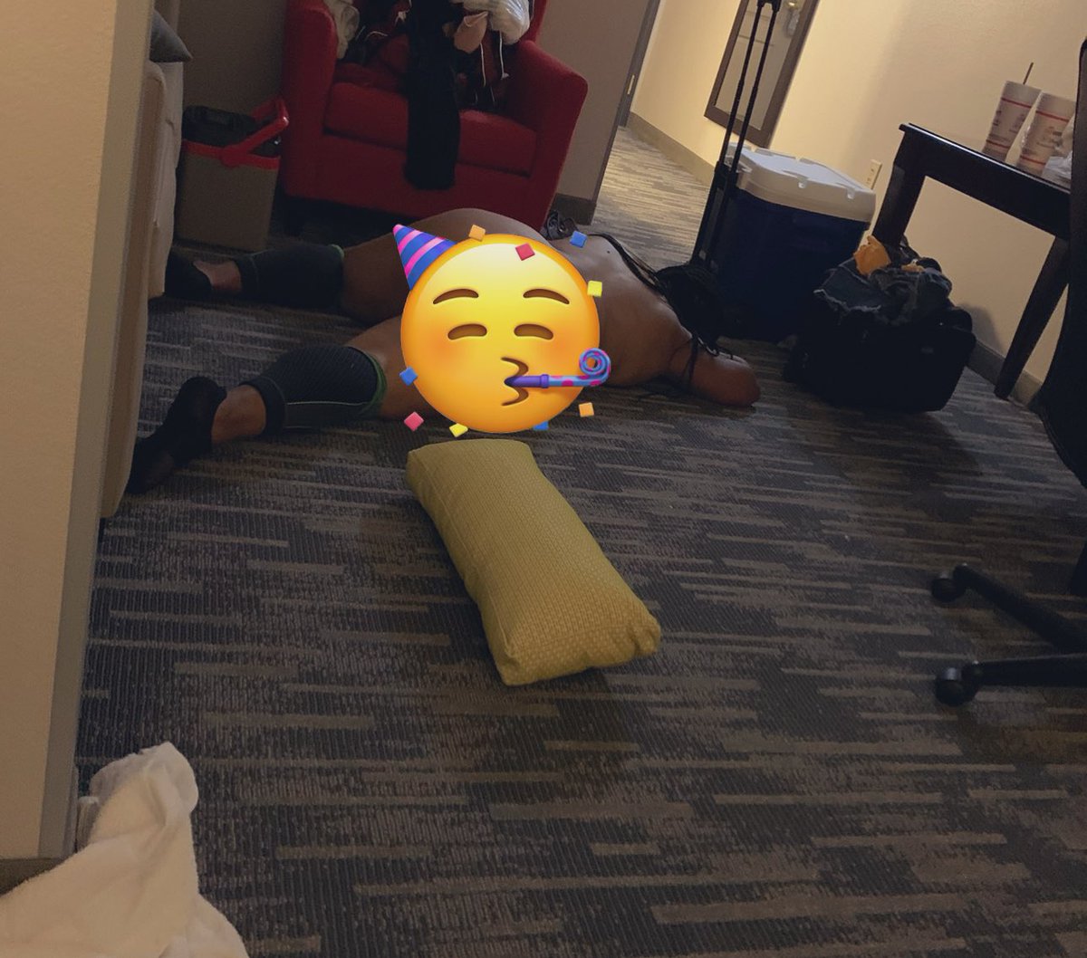 Jewelry Clinton 🍑 (@_kingarii) on Twitter photo 