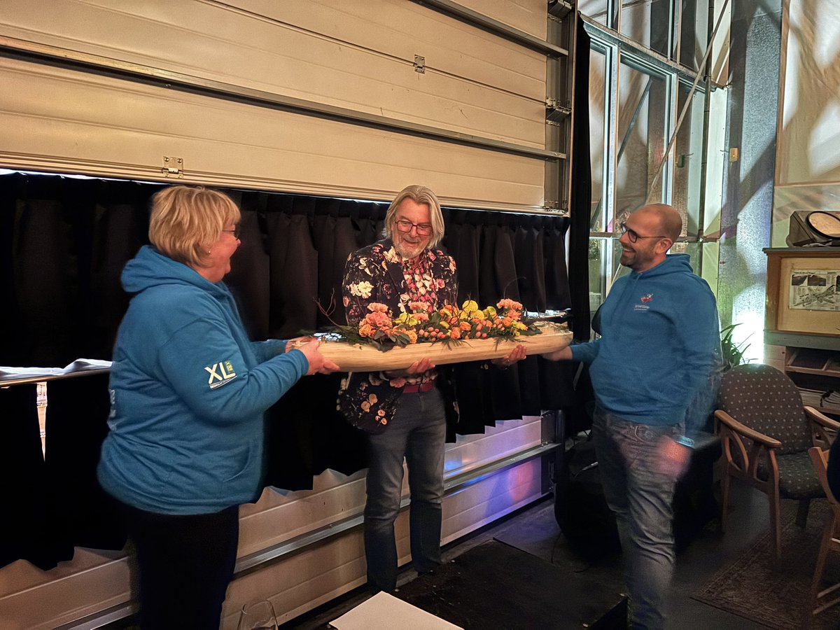 MelanieOderwald's tweet photo. Geweldige startbijeenkomst #VarendCorso2025! Het thema ‘Één groot avontuur’ belooft wat. Hoe goed zou het zijn als Midden-Delfland sterk op het water ligt? 🚤 Mooi om initiatieven te steunen die creativiteit, verbinding en plezier brengen. Meevaren? DM📞 📧me! https://t.co/IWaTkQHGLp