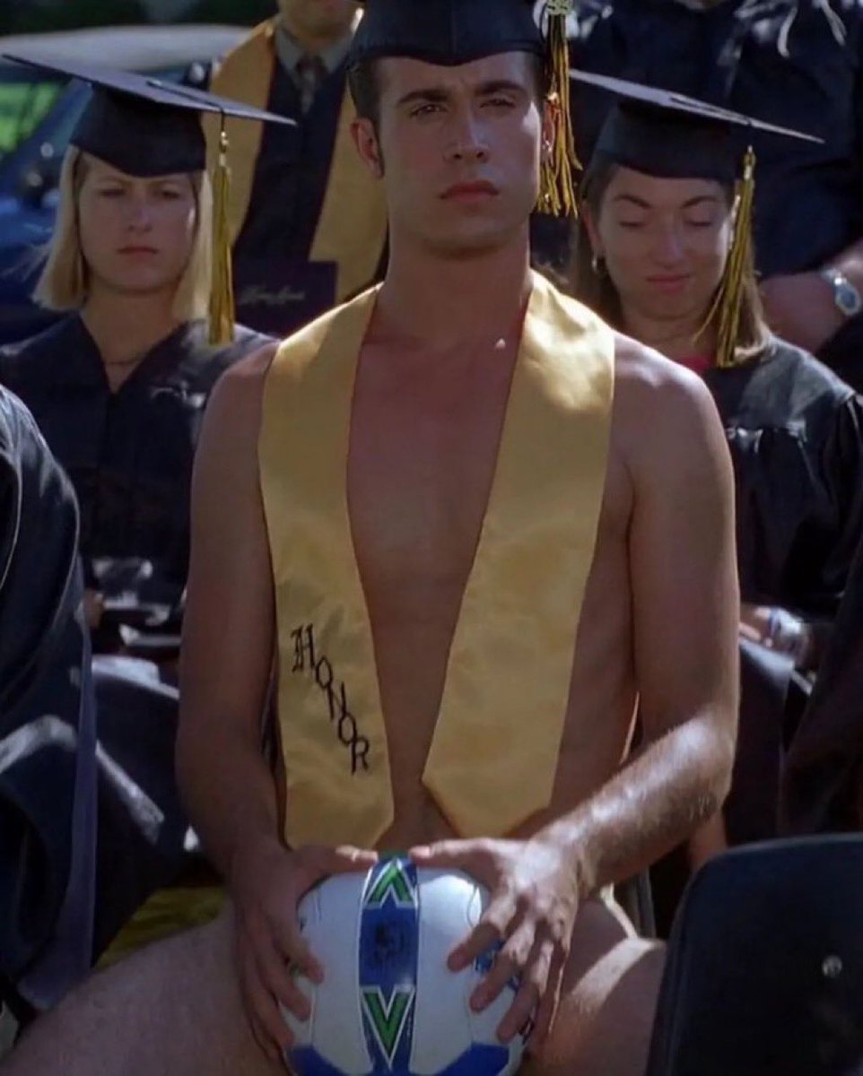 notgwendalupe's tweet photo. freddie prinze jr in 'she's all that' https://t.co/JFIAiWHkiO