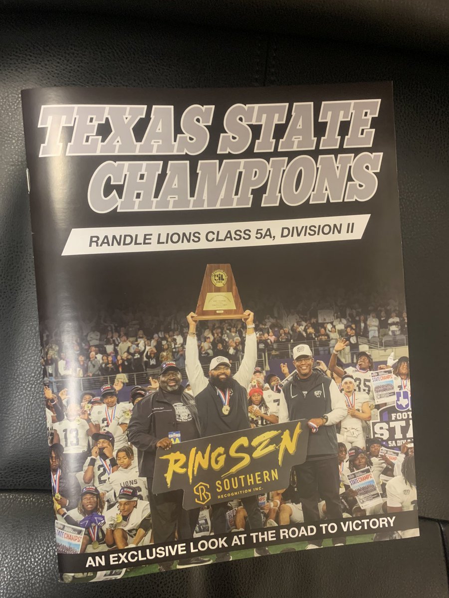 StatScinta's tweet image. Just dropped off something cool at @RandleHS -
Presenting the @fbherald commemorative @RandleFootball state championship magazine - complete with never-before-seen pictures, a full playoff recap and more about the 16-0 Lions!
#txhsfb
#FortBendFootball