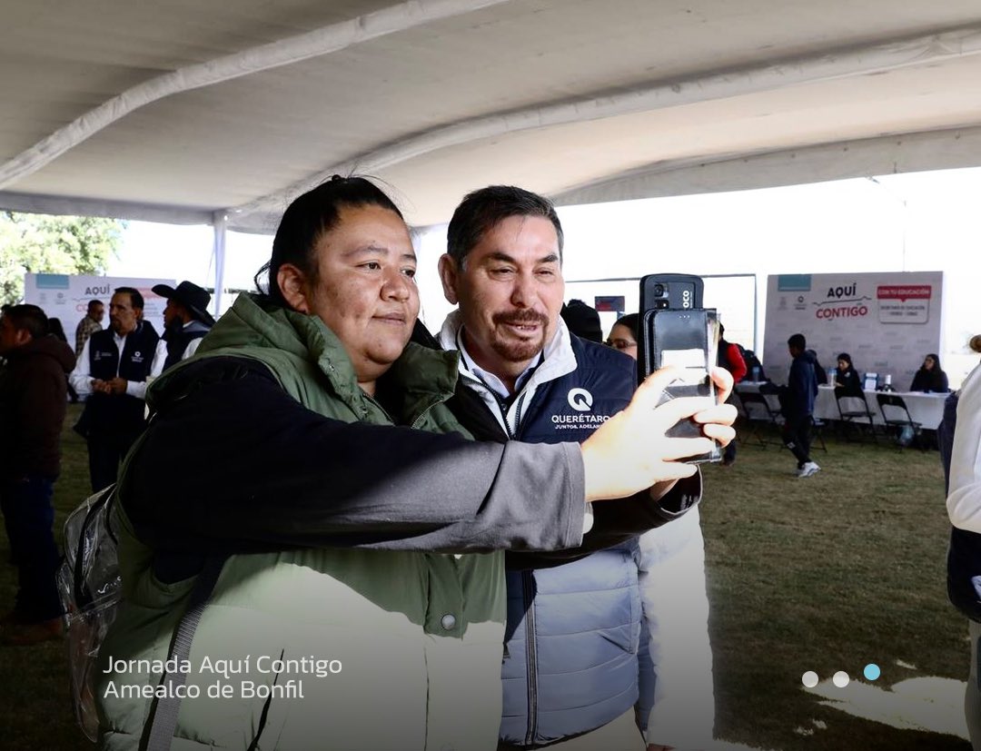 SDUOPQro's tweet photo. ¡El Gobierno de #Querétaro está más cerca de ti! 🤝🏻

Llevamos los servicios y trámites estatales hasta donde vives, ¡con la Jornada #AquíContigo!

Hoy acudimos al municipio de #AmealcodeBonfil, acompañando al Gobernador @makugo para brindar soluciones en beneficio de los habitantes.

¡#Contigo construimos un gobierno cercano!

#SDUOPQro