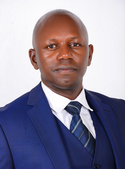 Kenya_Re's tweet photo. Celebrating our Group MD, Dr. Hillary Wachinga. A visionary leader that has not only set a high standard for leadership but has also redefined what it means to be a leader in the insurance industry, both in Kenya and beyond. The detailed feature is here: https://t.co/h293qZLmJz https://t.co/dpvST1Ee6g
