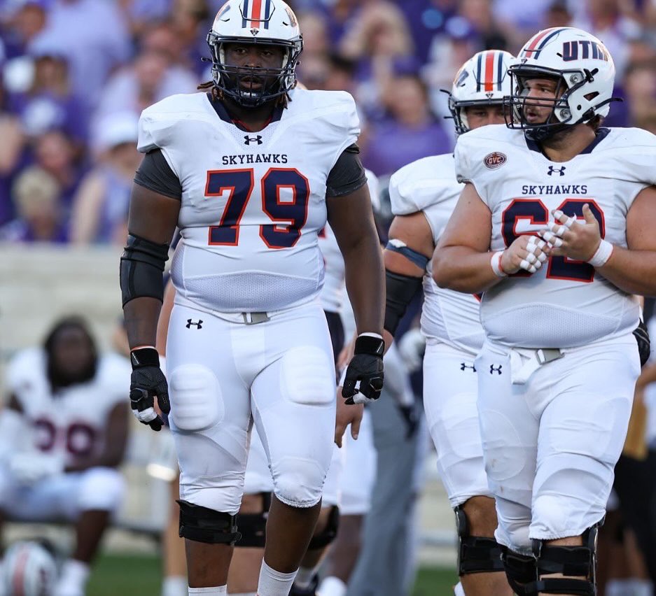 Christian Bennett (@showclassed) on Twitter photo Blessed to receive my first offer from UTM!!🟠🔵<a href="/CoachHatchCCHS/">Preston</a> <a href="/RecruitBigClay/">Clay-Chalkville Football Recruiting</a> <a href="/ChadSlade62/">Chad Slade</a> Blessed to receive my first offer from UTM!!🟠🔵<a href="/CoachHatchCCHS/">Preston</a> <a href="/RecruitBigClay/">Clay-Chalkville Football Recruiting</a> <a href="/ChadSlade62/">Chad Slade</a>