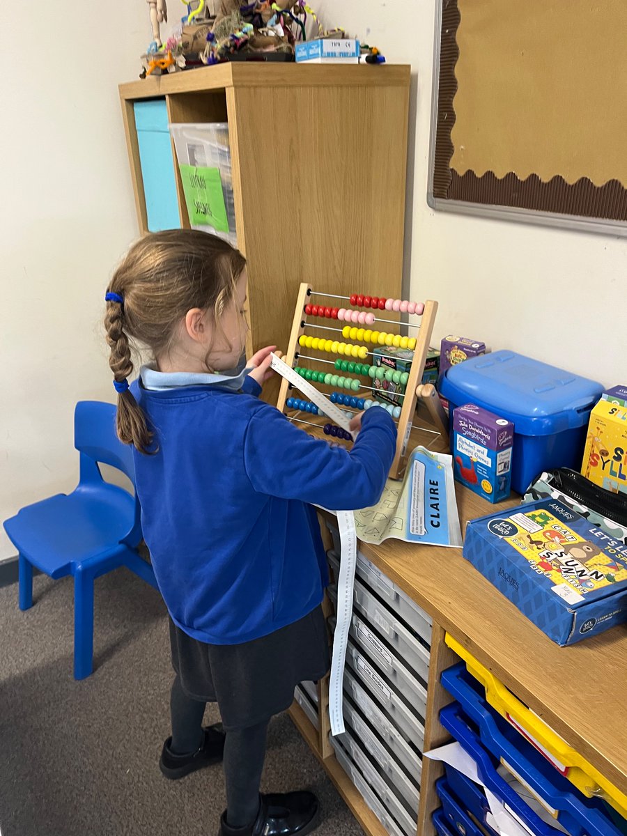 rhosstreet's tweet photo. Blwyddyn Tri have been enjoying
working together to measure items and record their results. They used a range of skills in teamwork and numeracy. #RSSnum https://t.co/NSM1ZUuo60