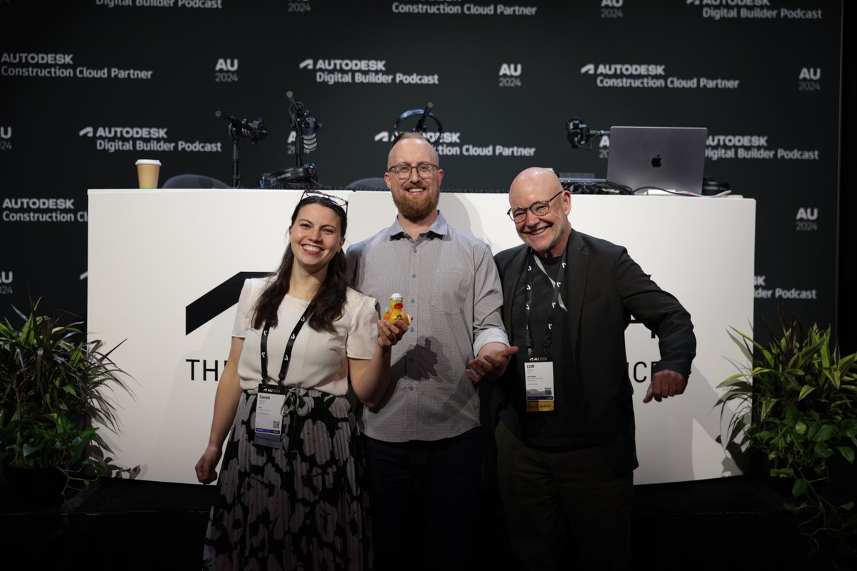 ADSK_Construct's tweet image. Contract disputes don’t have to derail your projects. Our latest #DigitalBuilder podcast explores best practices for managing claims, how new tech is reshaping dispute resolution, and why thorough record-keeping is key.  

Featuring expert insights from Sarah Keyte and Cliff…