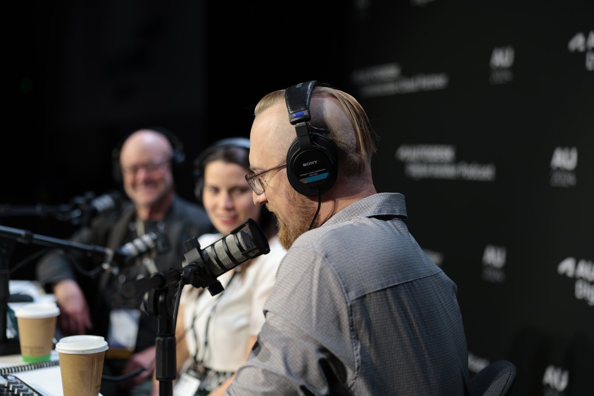 ADSK_Construct's tweet image. Contract disputes don’t have to derail your projects. Our latest #DigitalBuilder podcast explores best practices for managing claims, how new tech is reshaping dispute resolution, and why thorough record-keeping is key.  

Featuring expert insights from Sarah Keyte and Cliff…