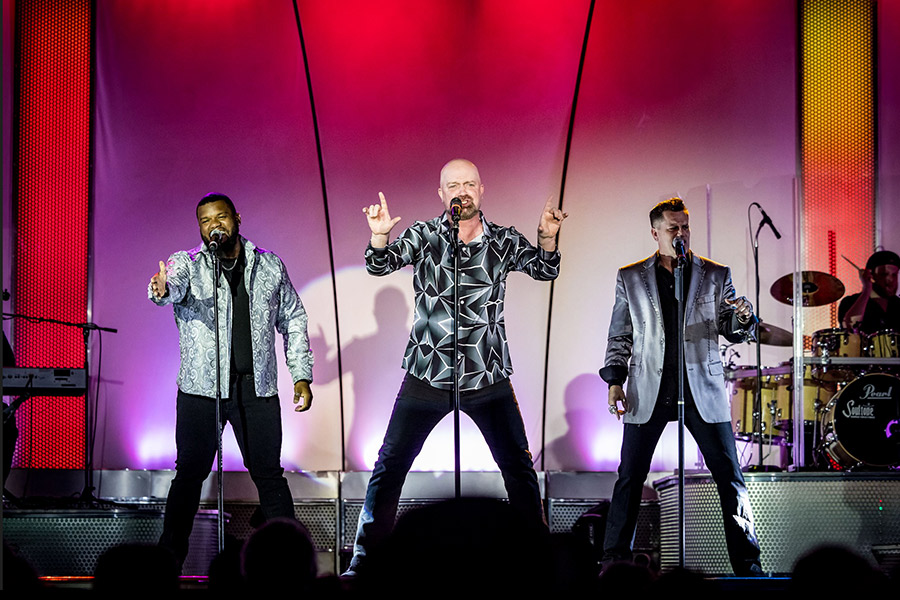 Don't miss Direct from Branson: Decades Starring Pierce Arrow at The Lyric Theatre in Stuart, FL, on Monday, February 3, 2025!

Buy Tickets At: lyrictheatre.com/show/11219-dir…

#PierceArrow #DecadesShow #LiveMusic #BransonToFlorida #StuartFL