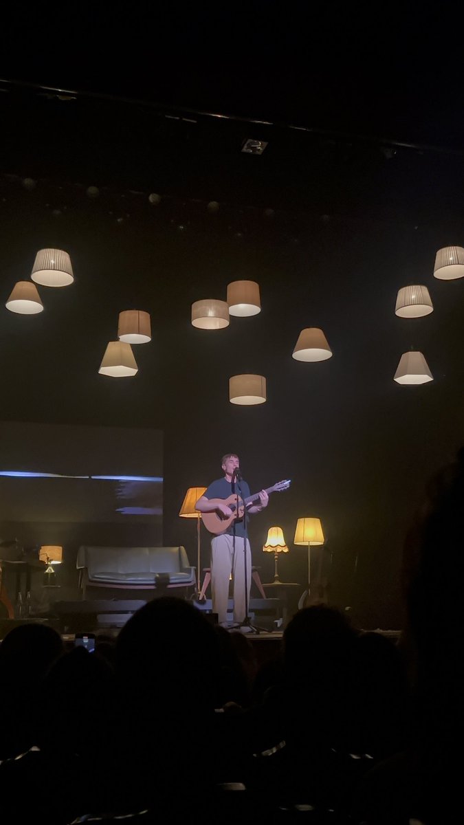 Une croix dans la bucket list 🥹 merci <a href="/BenMaZUe/">Ben MaZUé</a> pour ce talent, c’était époustouflant 🤍