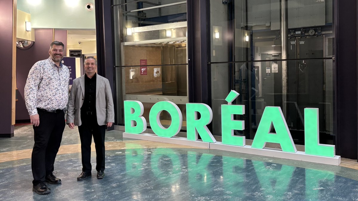 collegeboreal's tweet image. Rencontre fructueuse avec Tom Michaud, nouveau directeur de l&apos;éducation et secrétaire-trésorier du Conseil scolaire catholique Nouvelon.
Tous nos vœux de succès dans vos nouvelles fonctions!
#MonAventure #UnChoixQuiChangeTout
#ONfr #OntarioFrançais