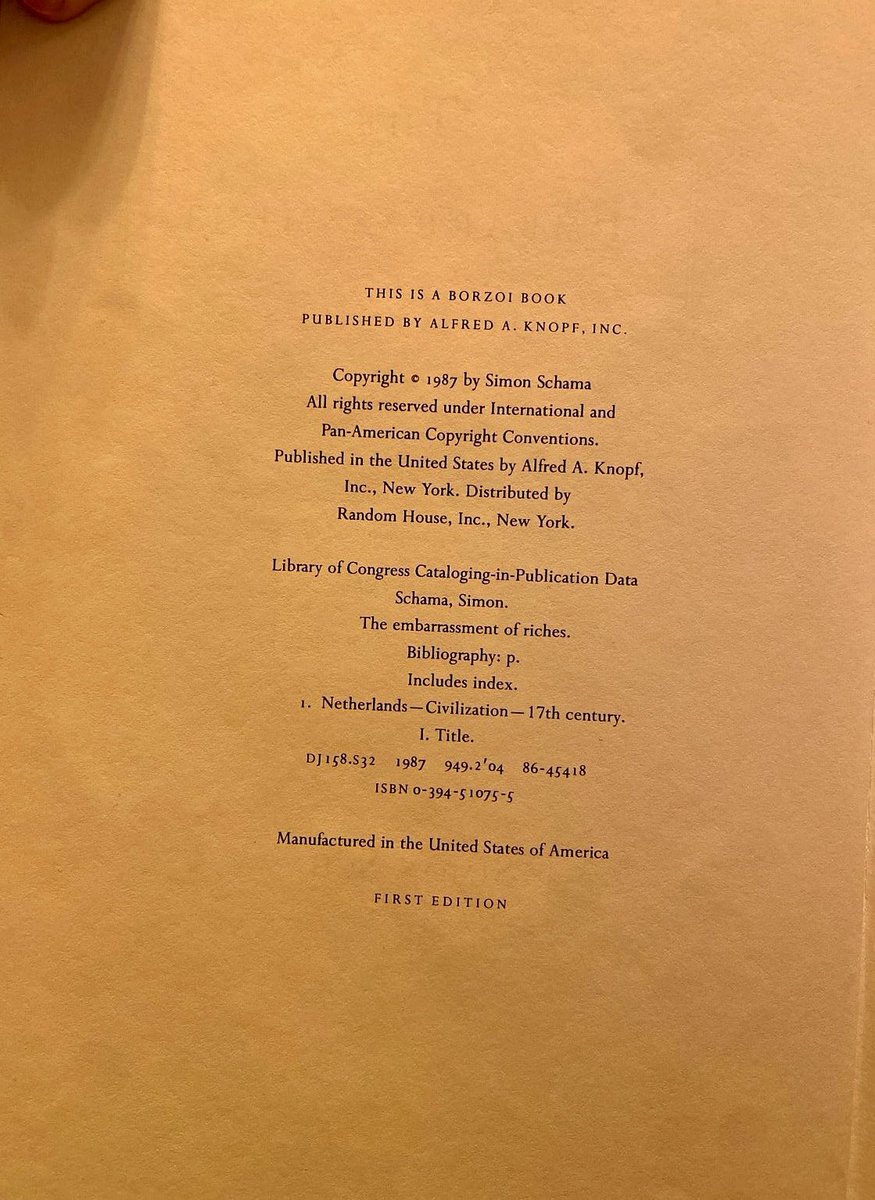 ErkamSULA's tweet image. Stumbled upon a true gem in a second-hand bookstore in The Hague! I found a hard copy of the first edition of Simon Schama’s “The Embarrassment of Riches”, published in 1987, in excellent condition. Feeling excited to dive into this classic! 📖✨ #BookFind #DutchGoldenAge”