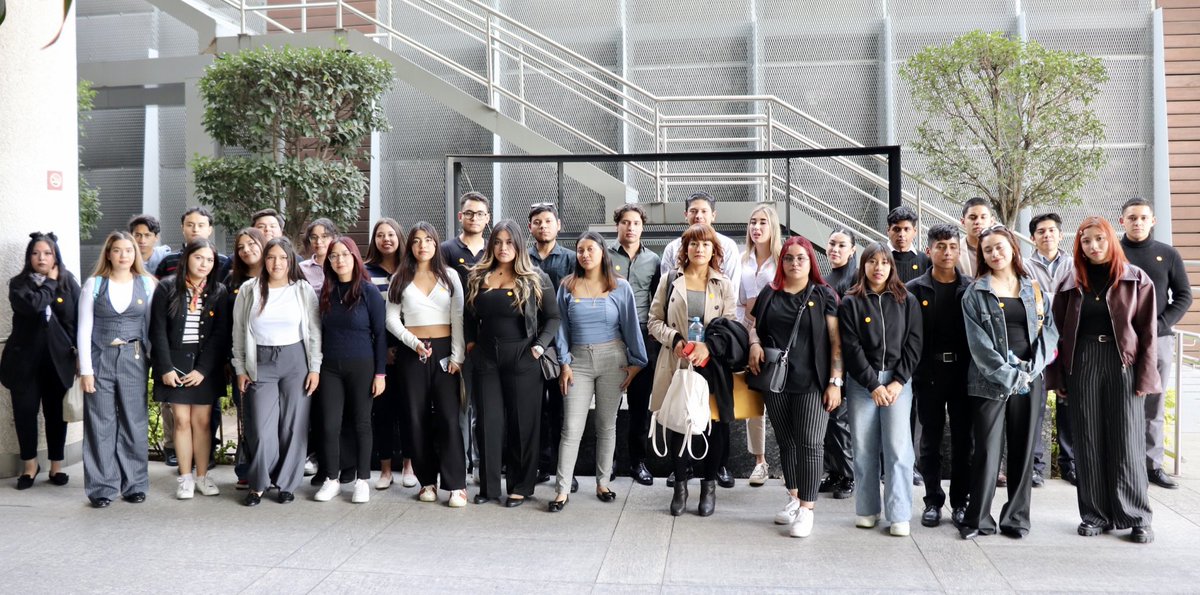 vinculasociedad's tweet photo. 📢 Recibimos a estudiantes de la @UHumanitas en el @INAImexico 🎓
📌Jóvenes comprometidos con la transparencia y la protección de datos personales participaron en el programa #VisitaElINAI, donde conocieron el trabajo del instituto y la importancia del acceso a la información. https://t.co/PgwM8xSx8K