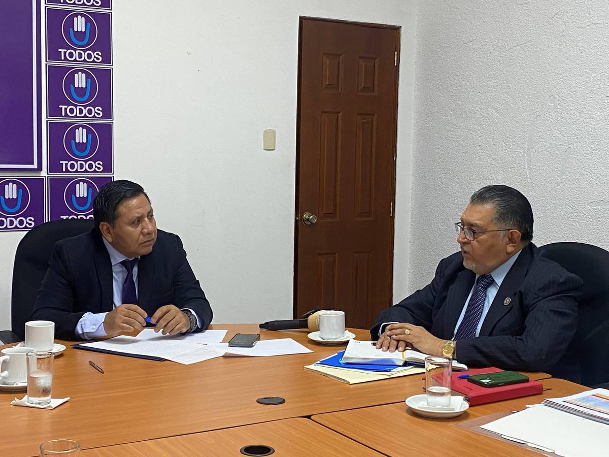 .<a href="/CornelioGarcia_/">Cornelio Gonzalo García</a> intermedió para que la ayuda también llegue a los agricultores de los departamentos que el año pasado no recibieron los fertilizantes, siendo Chimaltenango, Guatemala, Huehuetenango, Chiquimula, Jalapa, Jutiapa, San Marcos y Quetzaltenango.