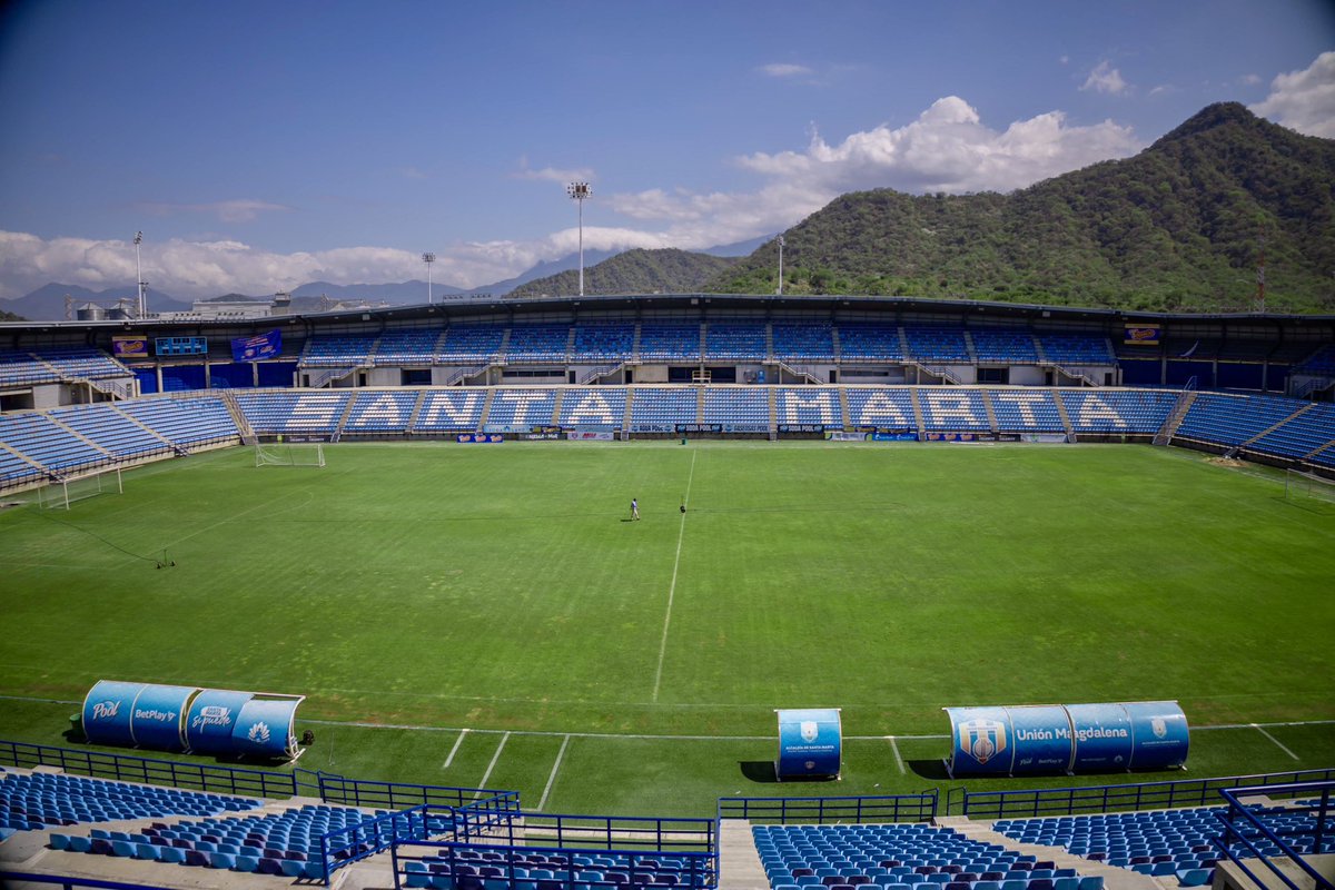 CarlosPinedoC's tweet photo. Santa Marta, #SíLoHicimos. Ahora sí tendremos el estadio que todos los samarios merecen. Este viernes, a las 5:00 p.m. les entregaremos a ustedes, nuestra gente, el estadio que siempre se esperó.

No más promesas a medias, no más obras inconclusas. Este sí es un estadio de verdad: listo para el fútbol, listo para los eventos, listo para mi gente. Nos vemos en la inauguración. ¡Santa Marta ➡️ avanza!